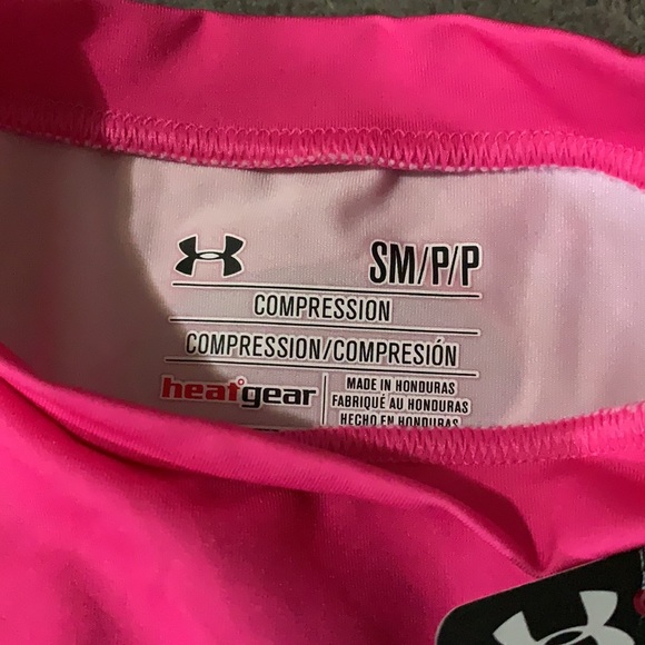 NWT Women’s Under Armour Tee - Picture 3 of 6